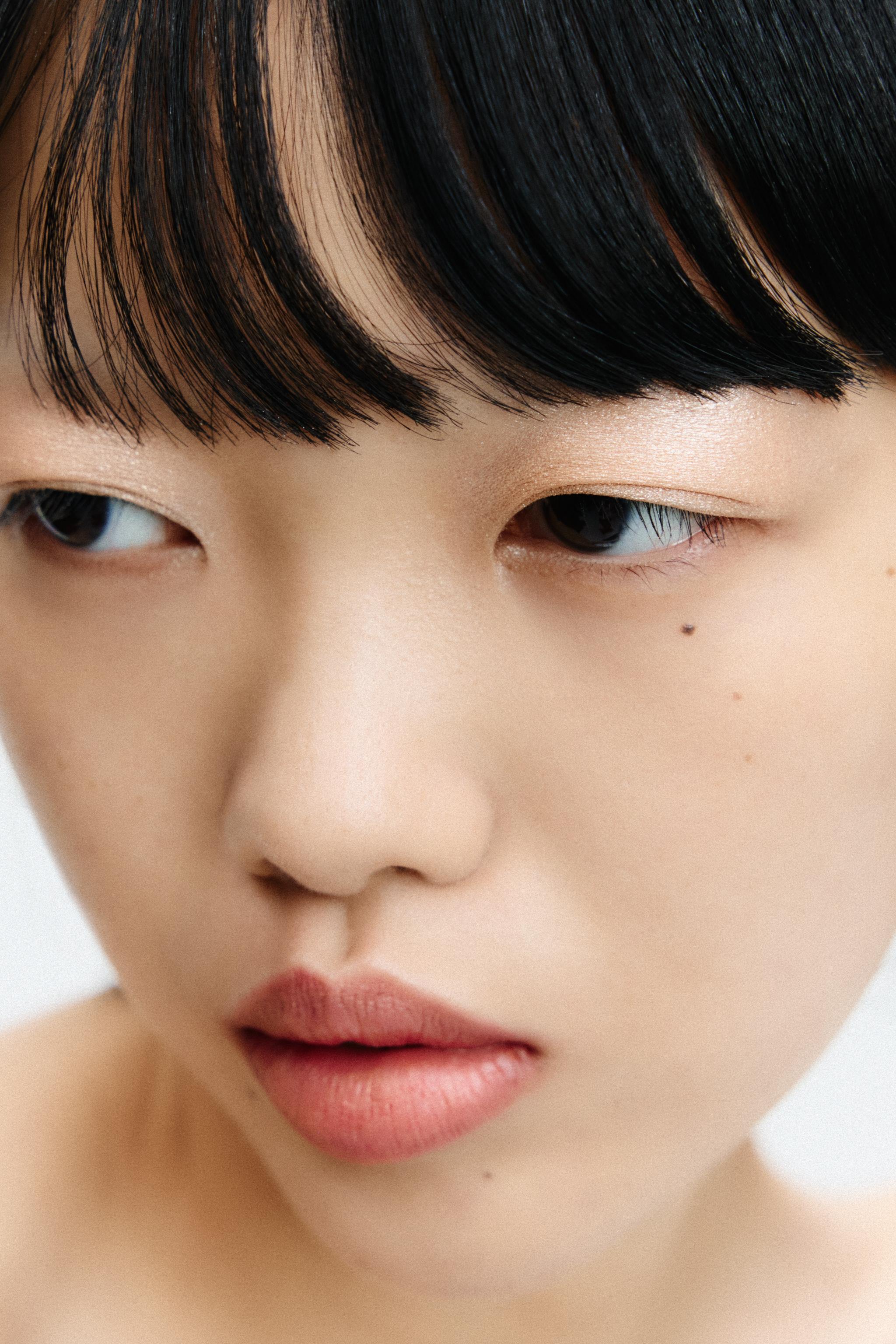 THE EYESHADOW STICK LUDOVIC DE SAINT SERNIN x ZARA